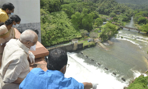പീച്ചി ഡാം: സ്ലൂയിസ് വാല്‍വിലെ ചോര്‍ച്ച ഉടന്‍ പരിഹരിക്കും: മന്ത്രി കെ കൃഷ്ണന്‍കുട്ടി