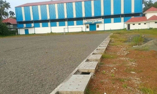 യഹൂദ സെമിത്തേരി വിവാദം: മാള സ്പോര്ട്സ് അക്കാദമിയുടെ നിര്മാണം അനിശ്ചിതത്വത്തില് യഹൂദ സെമിത്തേരി വിവാദം: മാള സ്പോര്ട്സ് അക്കാദമിയുടെ നിര്മാണം അനിശ്ചിതത്വത്തില്