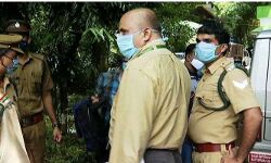 കോഴിക്കോട് ഡിഎഫ്ഒയെ കയ്യേറ്റം ചെയ്യാന് ശ്രമം; അഞ്ച് പേര് അറസ്റ്റില് കോഴിക്കോട് ഡിഎഫ്ഒയെ കയ്യേറ്റം ചെയ്യാന് ശ്രമം; അഞ്ച് പേര് അറസ്റ്റില്
