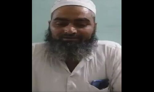 മുഖത്ത് മൂത്രമൊഴിച്ചു, ചെരിപ്പിലെ തുപ്പല്‍ നക്കാന്‍ പറഞ്ഞു;   യുപി പോലിസിന്റെ ക്രൂരത വിവരിച്ച് മുസ് ലിം വെല്‍ഡര്‍(വീഡിയോ)