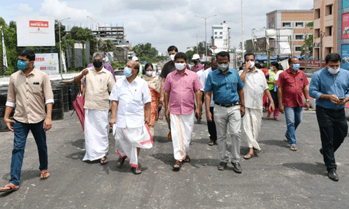 വൈറ്റില, കുണ്ടന്നൂര്‍ മേല്‍പ്പാലങ്ങള്‍ നവംബറില്‍ പൂര്‍ത്തിയാക്കും; പാലാരിവട്ടം പാലം 9 മാസത്തിനുള്ളില്‍