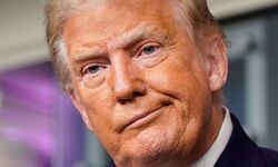 കൊവിഡ്: ട്രംപിനെ ആശുപത്രിയിലേക്ക് മാറ്റി കൊവിഡ്: ട്രംപിനെ ആശുപത്രിയിലേക്ക് മാറ്റി