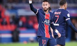 നെയ്മറിന് ഡബിള്; പിഎസ്ജിക്ക് വന് ജയം നെയ്മറിന് ഡബിള്; പിഎസ്ജിക്ക് വന് ജയം