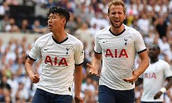 പ്രീമിയര് ലീഗ്; ടോട്ടന്ഹാം ഒരുങ്ങിത്തന്നെ; മാഞ്ചസ്റ്ററിന് തോല്വി പ്രീമിയര് ലീഗ്; ടോട്ടന്ഹാം ഒരുങ്ങിത്തന്നെ; മാഞ്ചസ്റ്ററിന് തോല്വി