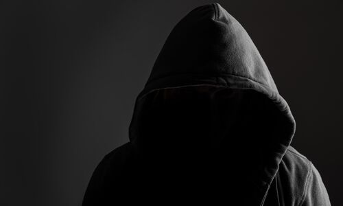 കട കുത്തിത്തുറന്ന് 60,000 രൂപ കവര്‍ന്നു