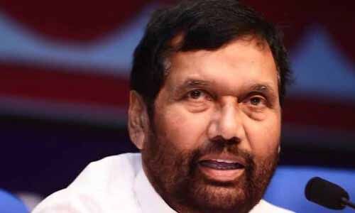 രാംവിലാസ് പസ്വാന്റെ നിര്യാണത്തില് മുഖ്യമന്ത്രി അനുശോചിച്ചു രാംവിലാസ് പസ്വാന്റെ നിര്യാണത്തില് മുഖ്യമന്ത്രി അനുശോചിച്ചു