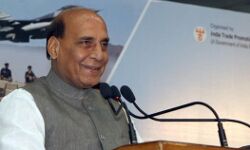 ചൈനീസ് കൈയ്യേറ്റം, ദോക്‌ലാം പ്രതിസന്ധി ഉള്‍പ്പെടെയുള്ള റിപോര്‍ട്ടുകള്‍ നീക്കി പ്രതിരോധ മന്ത്രാലയം