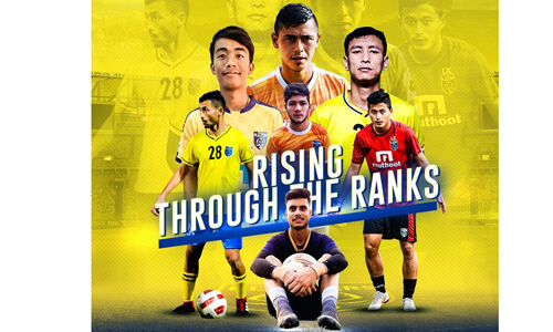 ഐഎസ്എല്: ഏഴു ഭാവി വാഗ്ദാനങ്ങള്ക്ക് കേരള ബ്ലാസ്റ്റേഴ്സ് പ്രീസീസണ് ടീമിലേക്ക് സ്ഥാനക്കയറ്റം ഐഎസ്എല്: ഏഴു ഭാവി വാഗ്ദാനങ്ങള്ക്ക് കേരള ബ്ലാസ്റ്റേഴ്സ് പ്രീസീസണ് ടീമിലേക്ക് സ്ഥാനക്കയറ്റം