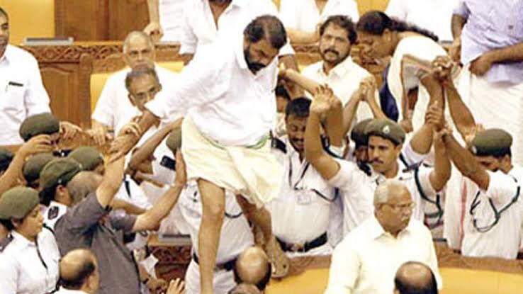 നിയമസഭയിലെ കയ്യാങ്കളി കേസ്: സർക്കാർ അഭിഭാഷകയെ മാറ്റി നിയമസഭയിലെ കയ്യാങ്കളി കേസ്: സർക്കാർ അഭിഭാഷകയെ മാറ്റി