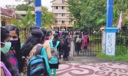 സംസ്ഥാനത്ത് ഒന്നാംവര്‍ഷ ബിരുദ ക്ലാസുകള്‍ നവംബര്‍ രണ്ട് മുതല്‍ ആരംഭിക്കും; പഠനം ഓൺലൈനിൽ