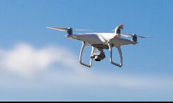 സൗദിയില്‍ പാര്‍സലുകള്‍ എത്തിക്കുന്നതിനു ഡ്രോണുകള്‍ ഉപയോഗിക്കുന്നു