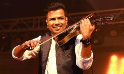 ബാലഭാസ്‌കറിന്റെ മരണം അന്വേഷിക്കുന്ന സിബിഐ സംഘം സ്വര്‍ണക്കടത്ത് കേസിന്റെ വിശദാംശങ്ങള്‍ പരിശോധിക്കുന്നു