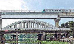 കൊച്ചി ചമ്പക്കര കനാലിന് കുറുകെ നിര്മിച്ച രണ്ടാമത്തെ പാലം ഇന്ന് ഗതാഗതത്തിന് തുറന്നുകൊടുത്തു കൊച്ചി ചമ്പക്കര കനാലിന് കുറുകെ നിര്മിച്ച രണ്ടാമത്തെ പാലം ഇന്ന് ഗതാഗതത്തിന് തുറന്നുകൊടുത്തു