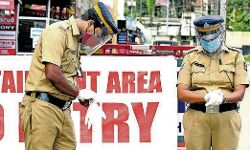 കൊവിഡ്: മാസ്ക് ധരിക്കാതെ പൊതു ഇടങ്ങളിൽ സഞ്ചരിച്ചതിന് 1,029 പേർക്കെതിരെ കേസെടുത്തു കൊവിഡ്: മാസ്ക് ധരിക്കാതെ പൊതു ഇടങ്ങളിൽ സഞ്ചരിച്ചതിന് 1,029 പേർക്കെതിരെ കേസെടുത്തു