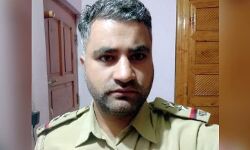 കശ്മീരില്‍ പോലിസ് ഇന്‍സ്‌പെക്ടറെ വെടിവച്ച് കൊന്നു