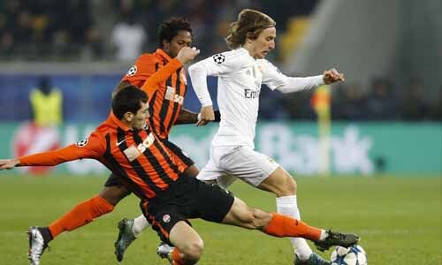 ചാംപ്യന്സ് ലീഗില് അട്ടിമറി; ശക്തറിനോട് റയല് മാഡ്രിഡിന് തോല്വി ചാംപ്യന്സ് ലീഗില് അട്ടിമറി; ശക്തറിനോട് റയല് മാഡ്രിഡിന് തോല്വി