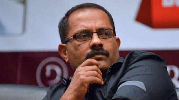 കെ എം ഷാജിയുടെ കോഴിക്കോട്ടെ വീട്ടില് നിന്ന് വിദേശ കറന്സി കണ്ടെടുത്തു കെ എം ഷാജിയുടെ കോഴിക്കോട്ടെ വീട്ടില് നിന്ന് വിദേശ കറന്സി കണ്ടെടുത്തു