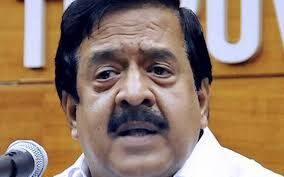 സിപിഎം സിബിഐ അന്വേഷണത്തെ എതിർക്കുന്നത് മുഖ്യമന്ത്രിയെ രക്ഷിക്കാൻ: ചെന്നിത്തല സിപിഎം സിബിഐ അന്വേഷണത്തെ എതിർക്കുന്നത് മുഖ്യമന്ത്രിയെ രക്ഷിക്കാൻ: ചെന്നിത്തല