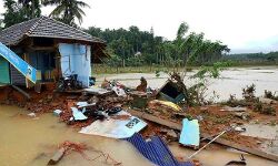 പ്രളയ സെസ്; കേരളം ഇതുവരെ പിരിച്ചത് 1,145 കോടി രൂപ പ്രളയ സെസ്; കേരളം ഇതുവരെ പിരിച്ചത് 1,145 കോടി രൂപ