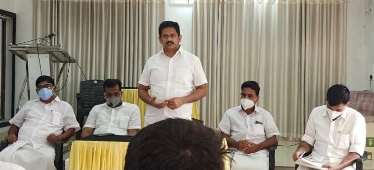 സിപിഎം നടപ്പാക്കുന്നത് ആര്എസ്എസ് അജണ്ട; സുമേഷ് അച്യുതന് സിപിഎം നടപ്പാക്കുന്നത് ആര്എസ്എസ് അജണ്ട; സുമേഷ് അച്യുതന്