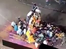 ബിഹാറില് ദുര്ഗാപൂജ ആഘോഷങ്ങള്ക്കിടെ സംഘര്ഷം; ഒരാള് കൊല്ലപ്പെട്ടു ബിഹാറില് ദുര്ഗാപൂജ ആഘോഷങ്ങള്ക്കിടെ സംഘര്ഷം; ഒരാള് കൊല്ലപ്പെട്ടു