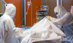 സൗദി: കൊവിഡ് ബാധിച്ചു മരിച്ച ആരോഗ്യപ്രവര്ത്തകരുടെ കുടുംബത്തിന് ഒരു കോടി രൂപ സൗദി: കൊവിഡ് ബാധിച്ചു മരിച്ച ആരോഗ്യപ്രവര്ത്തകരുടെ കുടുംബത്തിന് ഒരു കോടി രൂപ