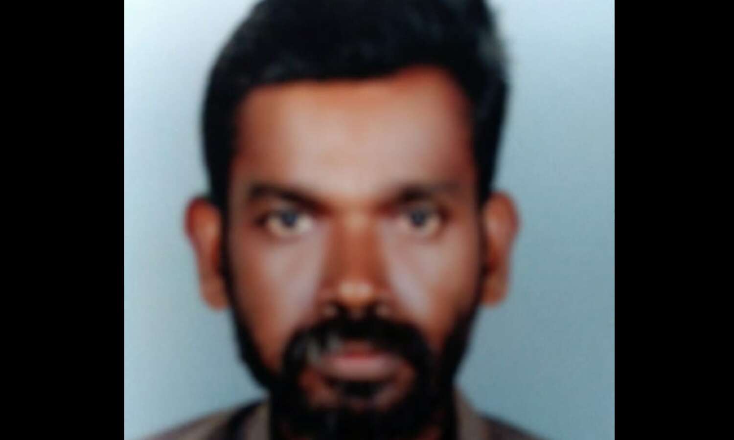 മധ്യവയസ്ക്കനെ കടമുറിയുടെ വരാന്തയില് മരിച്ച നിലയില് കണ്ടെത്തി മധ്യവയസ്ക്കനെ കടമുറിയുടെ വരാന്തയില് മരിച്ച നിലയില് കണ്ടെത്തി