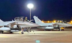 ഫ്രാന്‍സില്‍നിന്ന് 7,000 കിലോമീറ്റര്‍ നോണ്‍സ്റ്റോപ്പ് പറക്കല്‍; രണ്ടാം ബാച്ച് റഫേല്‍ യുദ്ധവിമാനങ്ങള്‍ ഇന്ത്യയില്‍