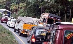 താമരശ്ശേരി ചുരത്തിൽ ടാങ്കർലോറി കുടുങ്ങി: ഗതാഗതം തടസ്സം നേരിട്ടു