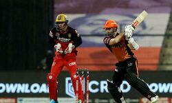 ഐ പി എല്‍; മുട്ടുമടക്കി ബാംഗ്ലൂര്‍; ഹൈദരാബാദ് മുന്നോട്ട്