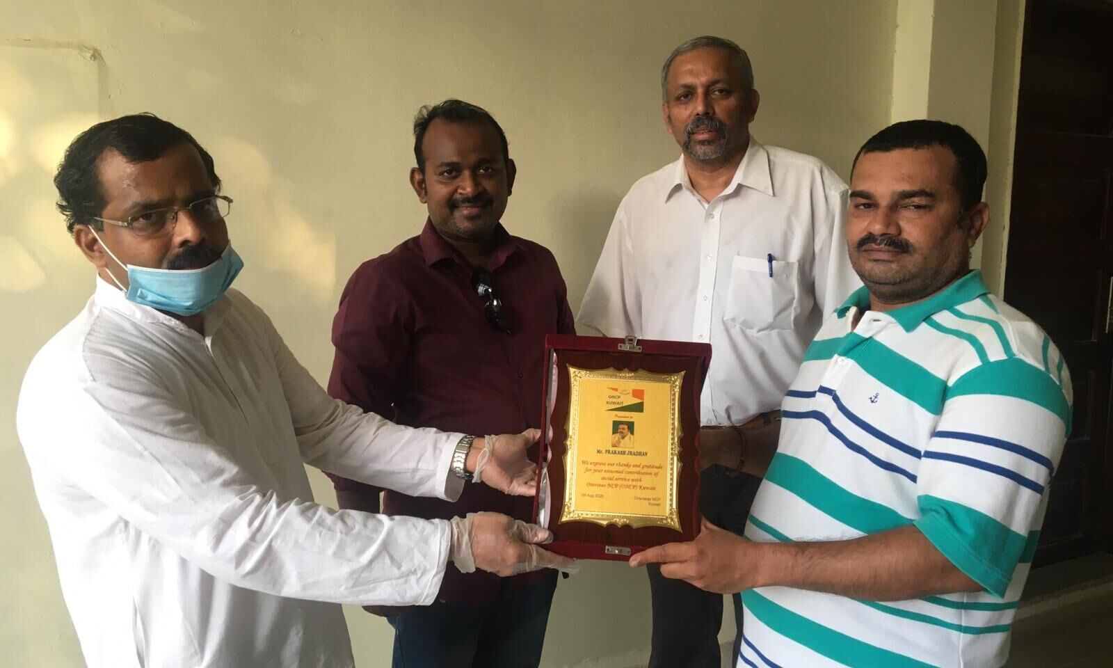 പ്രകാശ് ജാദവിന് ഒഎന്സിപി കുവൈത്ത് യാത്രയയപ്പ് നല്കി പ്രകാശ് ജാദവിന് ഒഎന്സിപി കുവൈത്ത് യാത്രയയപ്പ് നല്കി