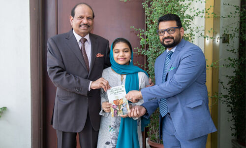 മെഹ്റീന് സലീമിന്റെ ഇംഗ്ലീഷ് പുസ്തകം പ്രകാശനം ചെയ്തു മെഹ്റീന് സലീമിന്റെ ഇംഗ്ലീഷ് പുസ്തകം പ്രകാശനം ചെയ്തു