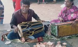 തെരുവ് ഗായകന്‍ ബാബു ഭായിയ്ക്കും കുടുംബത്തിനും നേരെ ആള്‍ക്കൂട്ട ആക്രമണം