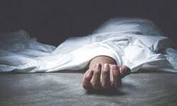 അമ്മയും മൂന്ന് ആണ്മക്കളും വീടിനുള്ളില് മരിച്ച നിലയില് അമ്മയും മൂന്ന് ആണ്മക്കളും വീടിനുള്ളില് മരിച്ച നിലയില്