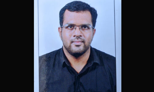 തിരുവനന്തപുരം മെഡിക്കല്‍ കോളജിലെ ജൂനിയര്‍ ഡോക്ടര്‍ വാഹനാപകടത്തില്‍ മരിച്ചു