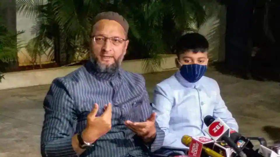 ബിഹാര്: കോണ്ഗ്രസ് വിമര്ശനങ്ങള്ക്ക് കണക്കുകള് നിരത്തി ഉവൈസിയുടെ മറുപടി ബിഹാര്: കോണ്ഗ്രസ് വിമര്ശനങ്ങള്ക്ക് കണക്കുകള് നിരത്തി ഉവൈസിയുടെ മറുപടി