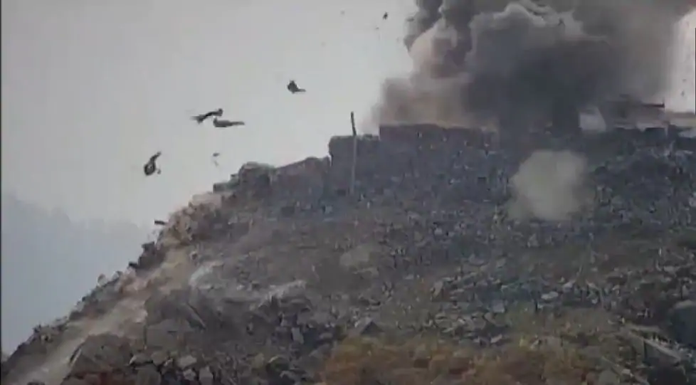 പാകിസ്താന് നടത്തിയ ഷെല്ലാക്രമണത്തിനെതിരേ ഇന്ത്യന് സൈന്യത്തിന്റെ മിസൈലാക്രമണം പാകിസ്താന് നടത്തിയ ഷെല്ലാക്രമണത്തിനെതിരേ ഇന്ത്യന് സൈന്യത്തിന്റെ മിസൈലാക്രമണം