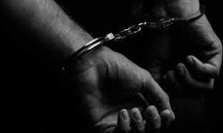 അംഗപരിമിതനെ കൊലപ്പെടുത്തി വഴിയരികില്‍ ഉപേക്ഷിച്ചു; ഭാര്യയും കാമുകനും പിടിയില്‍