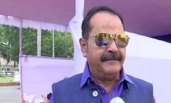 വേണ്ടത്ര വിദ്യാര്‍ത്ഥികളില്ല; ഒഡീഷയില്‍ 14,000 സ്‌കൂളുകള്‍ അടച്ചുപൂട്ടുന്നു; നിയമസഭയില്‍ എംഎല്‍എയുടെ ആത്മഹത്യാഭീഷണി