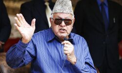 വോട്ടര്‍മാരെ കാണാന്‍ അനുവദിക്കുന്നില്ല; ഗുപ്കര്‍ സഖ്യത്തിന് തിരഞ്ഞെടുപ്പ് പ്രചരണത്തില്‍ വിലക്കെന്ന് ഫാറൂഖ് അബ്ദുല്ല