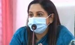 തദ്ദേശ തിരഞ്ഞെടുപ്പില് കൊവിഡ് പെരുമാറ്റച്ചട്ടം നിര്ബന്ധം തദ്ദേശ തിരഞ്ഞെടുപ്പില് കൊവിഡ് പെരുമാറ്റച്ചട്ടം നിര്ബന്ധം