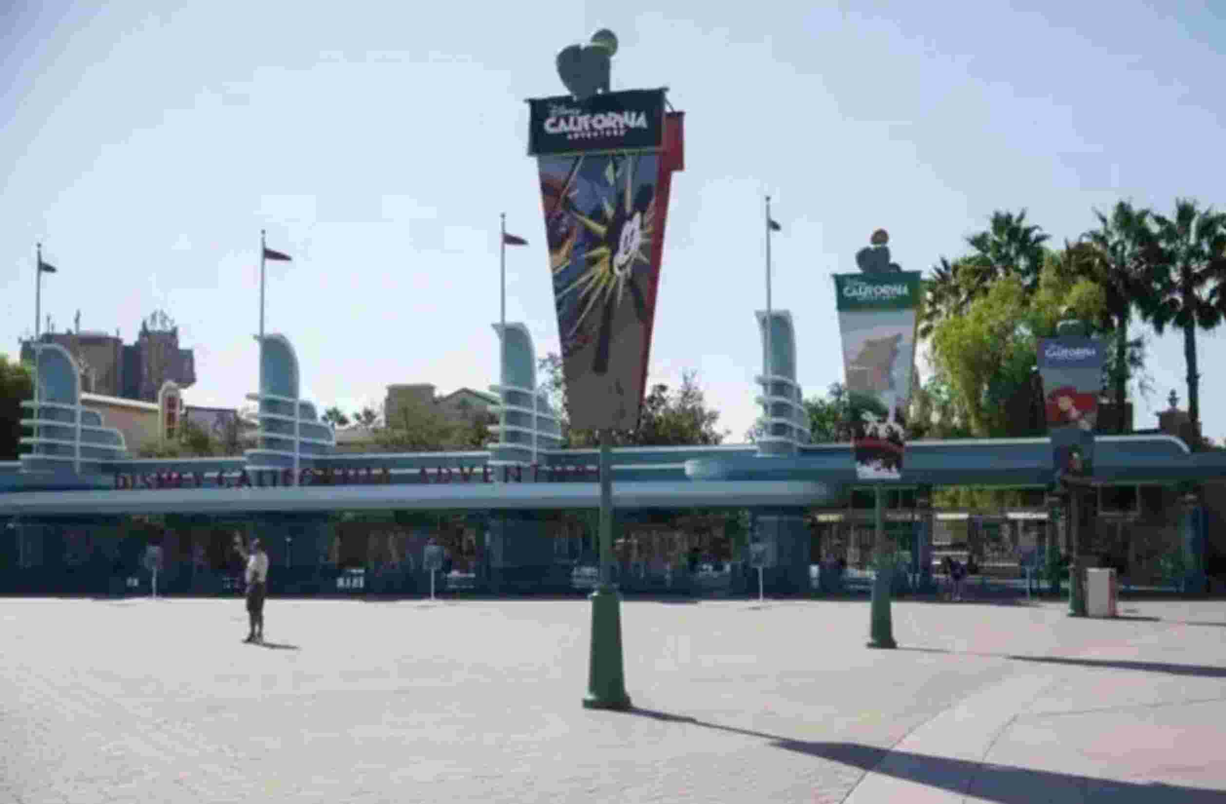 സാമ്പത്തിക മാന്ദ്യം: 32,000 തൊഴിലാളികളെ പിരിച്ചുവിടാനൊരുങ്ങി ഡിസ്നി സാമ്പത്തിക മാന്ദ്യം: 32,000 തൊഴിലാളികളെ പിരിച്ചുവിടാനൊരുങ്ങി ഡിസ്നി