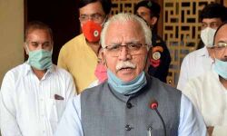 സമരം ചെയ്യുന്ന കര്‍ഷകരോട് കേന്ദ്ര സര്‍ക്കാരുമായി ചര്‍ച്ചചെയ്യാന്‍ ഹരിയാന മുഖ്യമന്ത്രിയുടെ ഉപദേശം