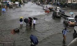 ബംഗാള് ഉള്ക്കടലില് ന്യൂനമര്ദം രൂപപ്പെടുന്നു; തമിഴ്നാട്ടില് കനത്ത മഴ ബംഗാള് ഉള്ക്കടലില് ന്യൂനമര്ദം രൂപപ്പെടുന്നു; തമിഴ്നാട്ടില് കനത്ത മഴ