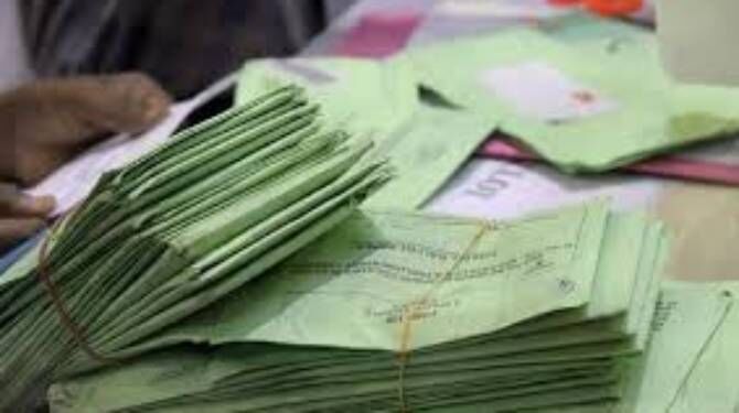 സ്പെഷ്യല് തപാല് വോട്ട്: കൊവിഡ് ബാധിതരുടെ പട്ടിക നാളെ മുതല് തയ്യാറാക്കും സ്പെഷ്യല് തപാല് വോട്ട്: കൊവിഡ് ബാധിതരുടെ പട്ടിക നാളെ മുതല് തയ്യാറാക്കും