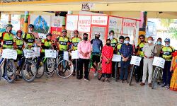 സ്ത്രീകള്ക്കും കുട്ടികള്ക്കും നേരെയുള്ള അതിക്രമങ്ങള്ക്കെതിരെ സൈക്ലോത്തോണ് സ്ത്രീകള്ക്കും കുട്ടികള്ക്കും നേരെയുള്ള അതിക്രമങ്ങള്ക്കെതിരെ സൈക്ലോത്തോണ്