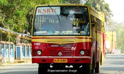 ചുഴലിക്കാറ്റ്:  അഞ്ചു ജില്ലകളിൽ കെഎസ്ആർടിസി  അവശ്യ സർവ്വീസുകൾ മാത്രം