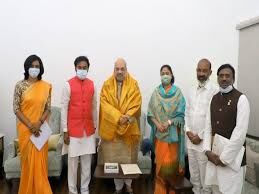 നടി വിജയശാന്തി കോണ്ഗ്രസ് വിട്ട് ബിജെപിയിലേക്ക്; അമിത് ഷായുമായി കൂടികാഴ്ച നടത്തി നടി വിജയശാന്തി കോണ്ഗ്രസ് വിട്ട് ബിജെപിയിലേക്ക്; അമിത് ഷായുമായി കൂടികാഴ്ച നടത്തി