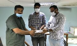 ഹൃദയാഘാതം മൂലം മരണപ്പെട്ട തുളസിയുടെ കുടുംബത്തിന് ഹോപ്പ് ബഹ്‌റൈൻ സഹായധനം കൈമാറി