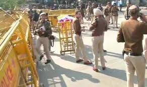 നോയിഡയില് നിരോധനാജ്ഞ നോയിഡയില് നിരോധനാജ്ഞ